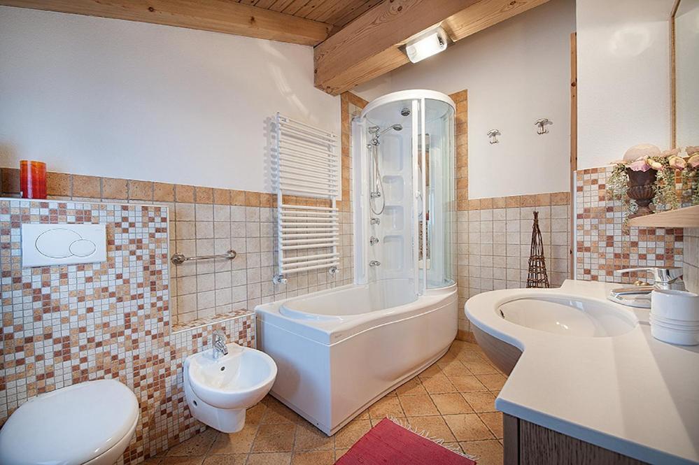 Chalet In Via Dali Mina ลีวินโญ ภายนอก รูปภาพ